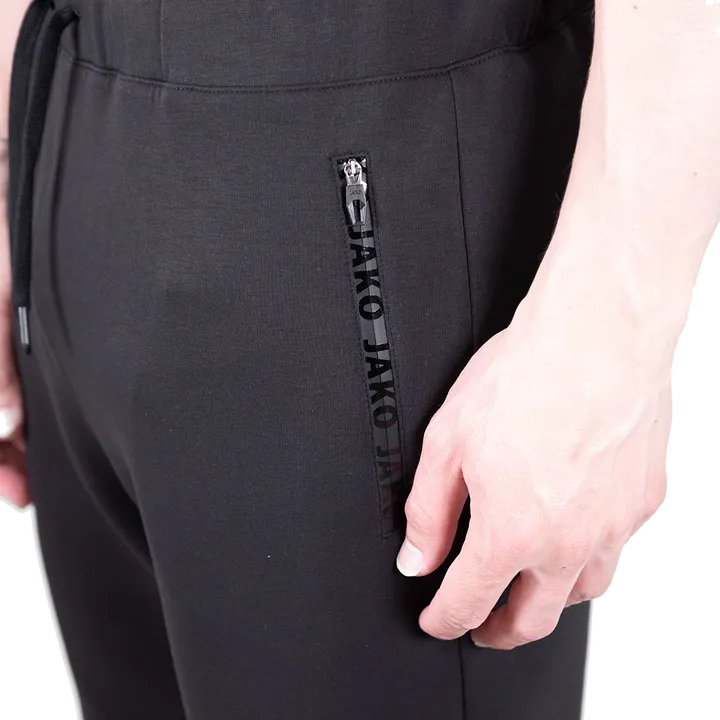 Short Pro Casual